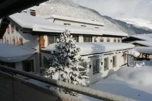 瓦恩德谷内堡亩酒店 - 埃尔比格纳尔普