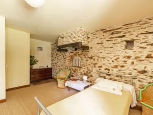 Maisons de vacances Quaint Holiday Home in Ferce : photos des chambres