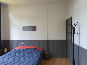 Auberges de jeunesse Camping des 2 Rives- Chambres : Chambre Double