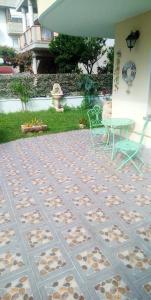 Charming Apartment in Montesilvano with Garden View