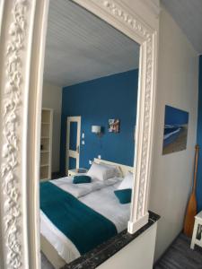 Maisons d'hotes Chambres d'hotes ecolabellisees du Domaine de Ludeye - serenite dans le Medoc : Chambre Lit King-Size Supérieure