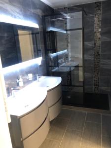 Cap Paradise suite jacuzzi
