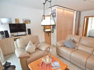 Ferienhaus Lobbe - WG 02 über zwei Etagen, strandnah