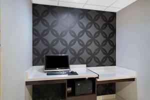 La Quinta by Wyndham Knoxville North I-75