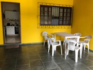 Casa em frente à praia Boracéia