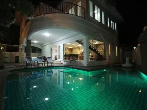 TEWAREE VILLA - PATTAYA HOLIDAY HOUSE WALKING STREET 4 bedrooms