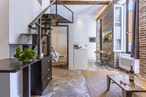 My Casa - Place Garibaldi photo 6