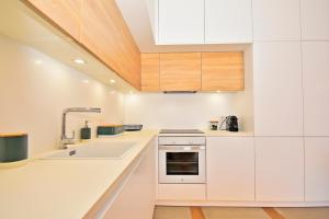 70sqm private terrace in front of the sea & 107sqm brand new apartment