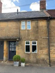 Cottage in the heart of Montacute - Tintinhull