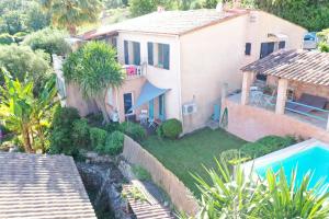 Maisons de vacances Charmant rez de villa en provence : photos des chambres