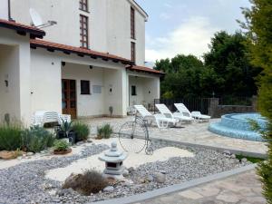 Villa California