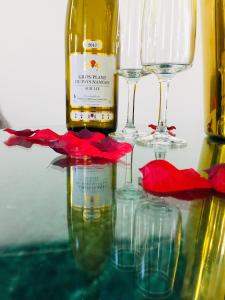 AMO'HOTE Suite élégance & Spa photo 18