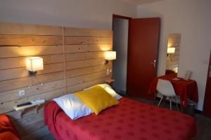 Logis Hôtel Panoramique César