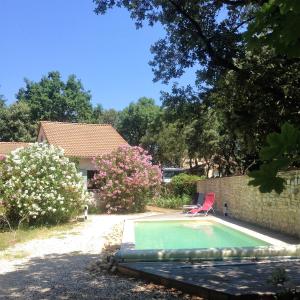 Villas Villa de 3 chambres avec piscine privee jardin clos et wifi a Arpaillargues et Aureillac : photos des chambres