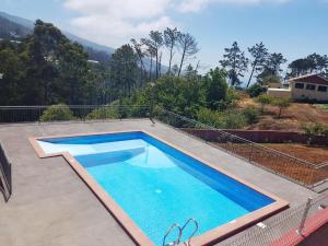 Charming Apartment in Prazeres with Shared Pool - 150 m² - 4hvězdičkové hotely ve městě Campanário