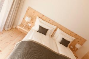 Suite with Garden room in Relais & Châteaux IN LAIN Hotel Cadonau