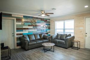 Two-Bedroom House room in Anchor Court Cottage #7 home