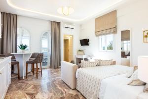 Pinelopi Beach Suites Chania Greece