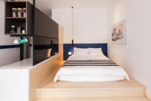 Central Studios at Ben Thanh Market by CIRCADIAN