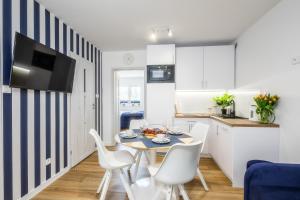 Apartament 1B Niebieskie Apartamenty Poddąbie dawniej Blue Marine z basenem krytym, odkrytym, salą zabaw, animacjami