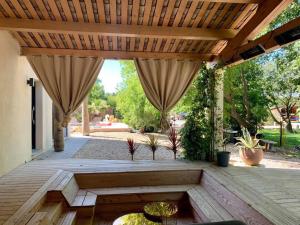 Villas Villa moderne en campagne avec piscine : photos des chambres