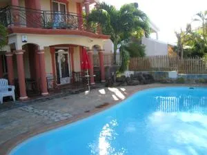 Paradisiacal Villa in Grand Baie with Private Pool. - The Vale