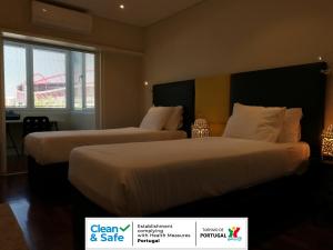 Lx Art Flats | Flat One