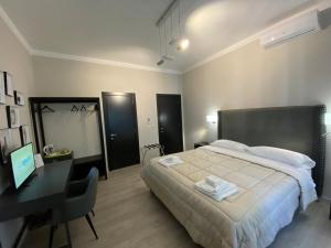 Camera Matrimoniale con Letto Supplementare
