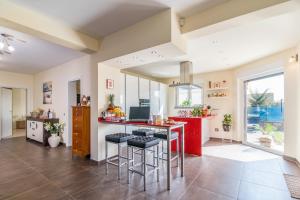 Villa Veronica with great sea view & private pool - calm & relax holidays in Istria