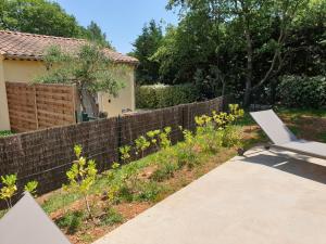 Maisons d'hotes Villa parpailloun, jardin, piscine chauffee : photos des chambres