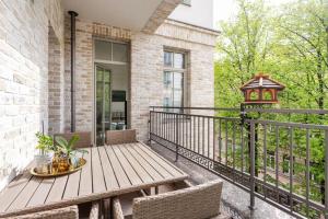 Jogailos Residence peaceful Old Town luxury 3 bdr, 2 bthr, FREE GARAGE, top-speed WIFI