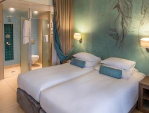 Metcourt at Emperors Palace