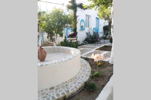 PERIVOLI 1-CHORA(5min away from the center by car) Naxos Greece