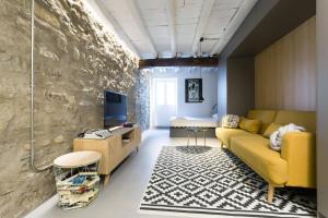 Kabia by Smiling Rentals