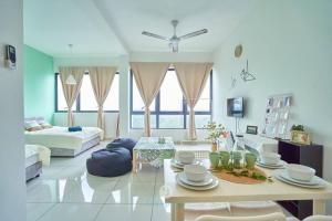 Studio with Pool - 4 Pax - FREE Netflix - Semenyih