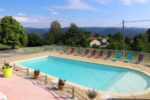 Maisons de vacances Maison de 3 chambres avec piscine partagee jardin amenage et wifi a Gravieres : photos des chambres