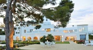 Villa Brisa del Mar Seafront villa located in the Garraf National Park 30 minutes from Barcelona