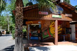 Campings Camping Les Salisses - Maeva : photos des chambres