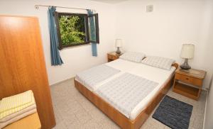 Villa Regina island Cres, 70m from the sea