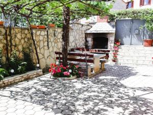 Relax Apartments - Big Terace & Grill