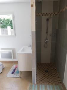 Chambre hôtes jacuzzi climatiseur provence