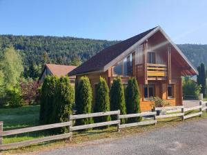 Chalets Chalet Clairefontaine : photos des chambres