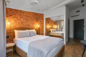 Superior Studio in the attic room in Aparthotel Krzywa Kamienica