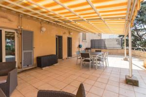 Appartement grande terrasse à coté Monaco & plage