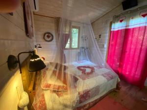 B&B / Chambres d'hotes La cabane des amoureux : photos des chambres