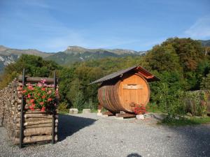 Maisons d'hotes Domaine du Grand Cellier - Insolite en Savoie : photos des chambres