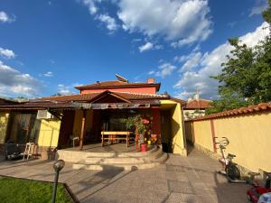 Family Hotel Kavrakovi