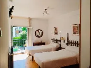 Hostal Pirineos Meliz - Lirí