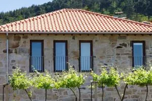 Charming Country House in Riba de Mouro, Fireplace - Mourim