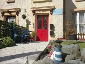 Llys Madoc, The Top Flat - 兰韦尔弗亨